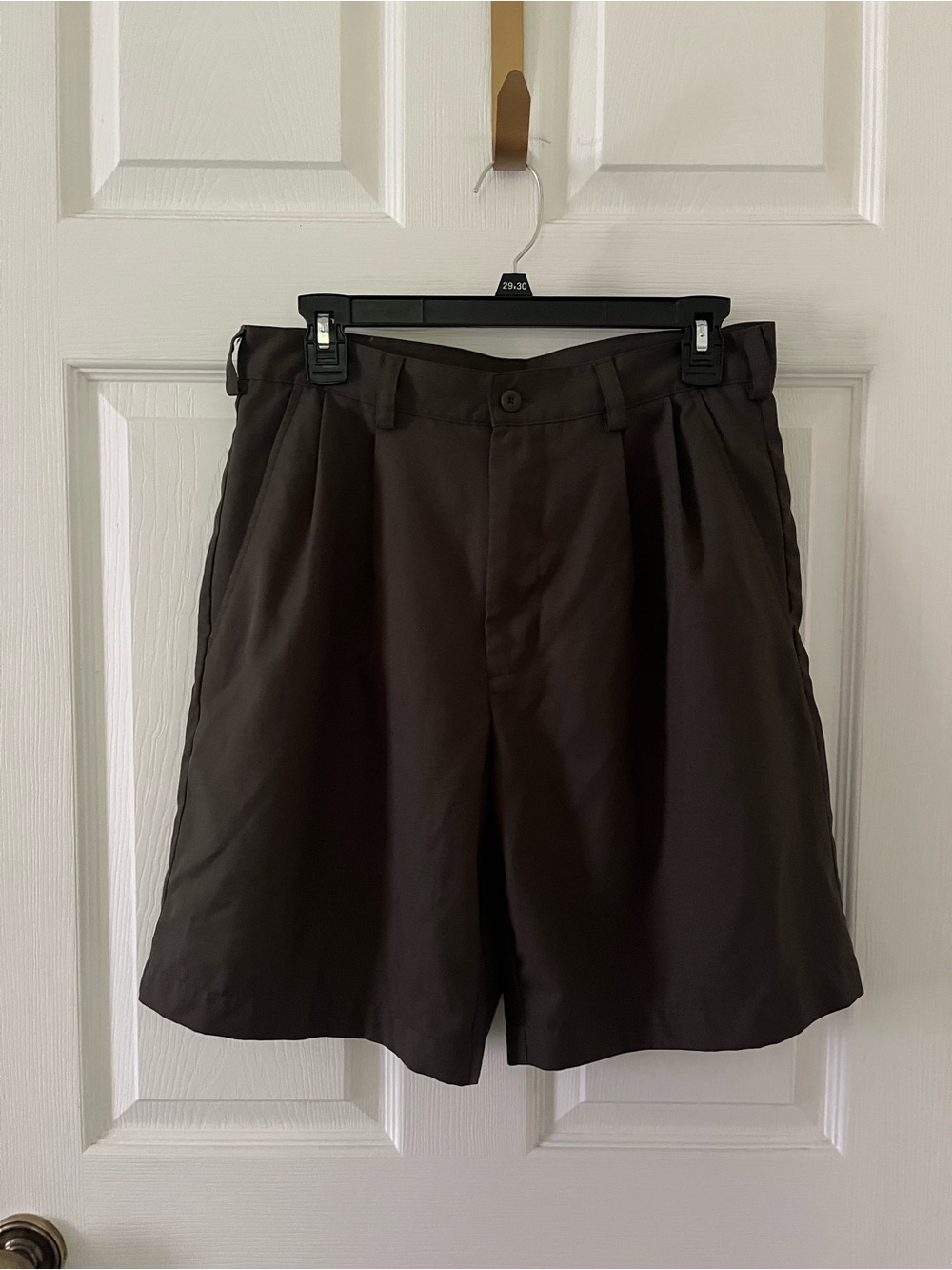 Manhattan Dark Gray/Brown Pleated Shorts